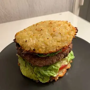Super burger sans pain aux galettes de pomme de terre